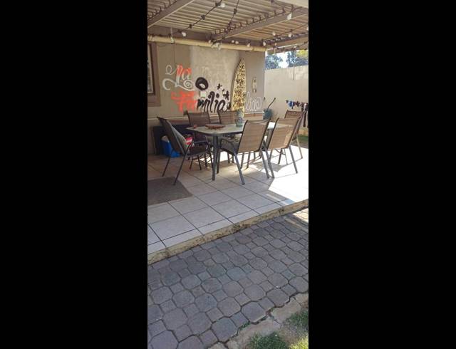 3 BEDROOM TOWNHOUSE FOR SALE IN BRAKPAN NORTH